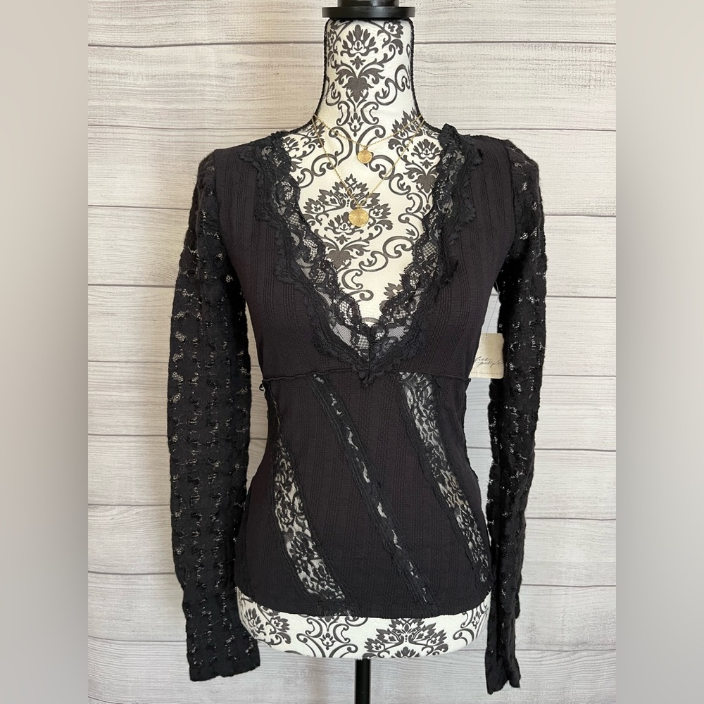 Free People | NWT This Could Be Us Lace Long Sleeve - Picture 4 of 11